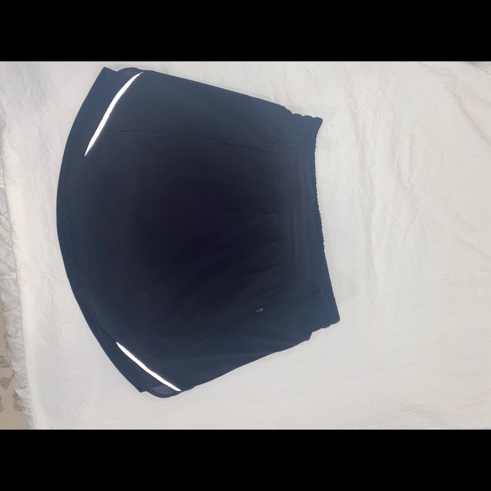 Lululemon HOTTY HOT HIGH-RISE SKIRT